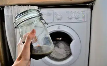 Comment faire de la lessive avec de la cendre ?