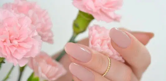 Comment faire des ongles en gel Etapes ?